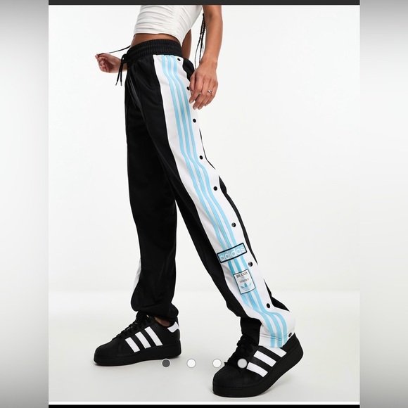 adidas Originals adibreak trousers in black and blue - Picture 3 of 8